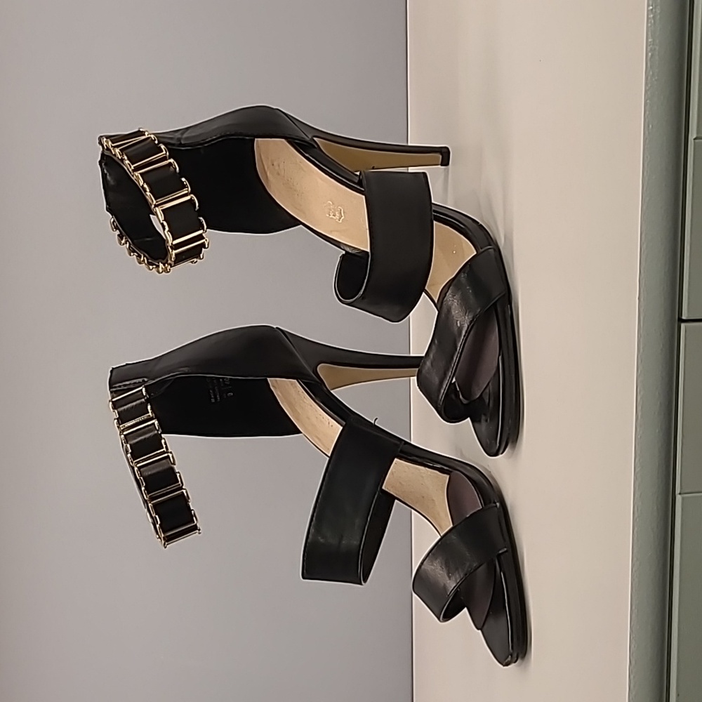 💥2/$40💥 ALDO Size 9 women's high heel